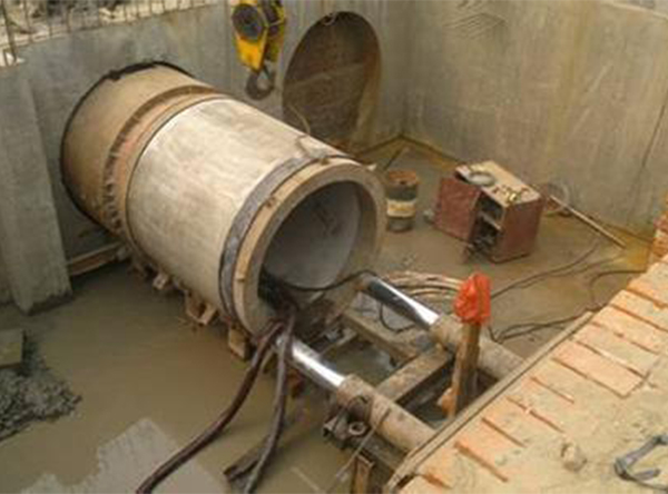 頂管機(jī)